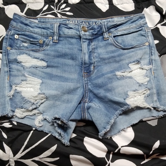 American Eagle Outfitters Pants - American Eagle shorts midi size 12